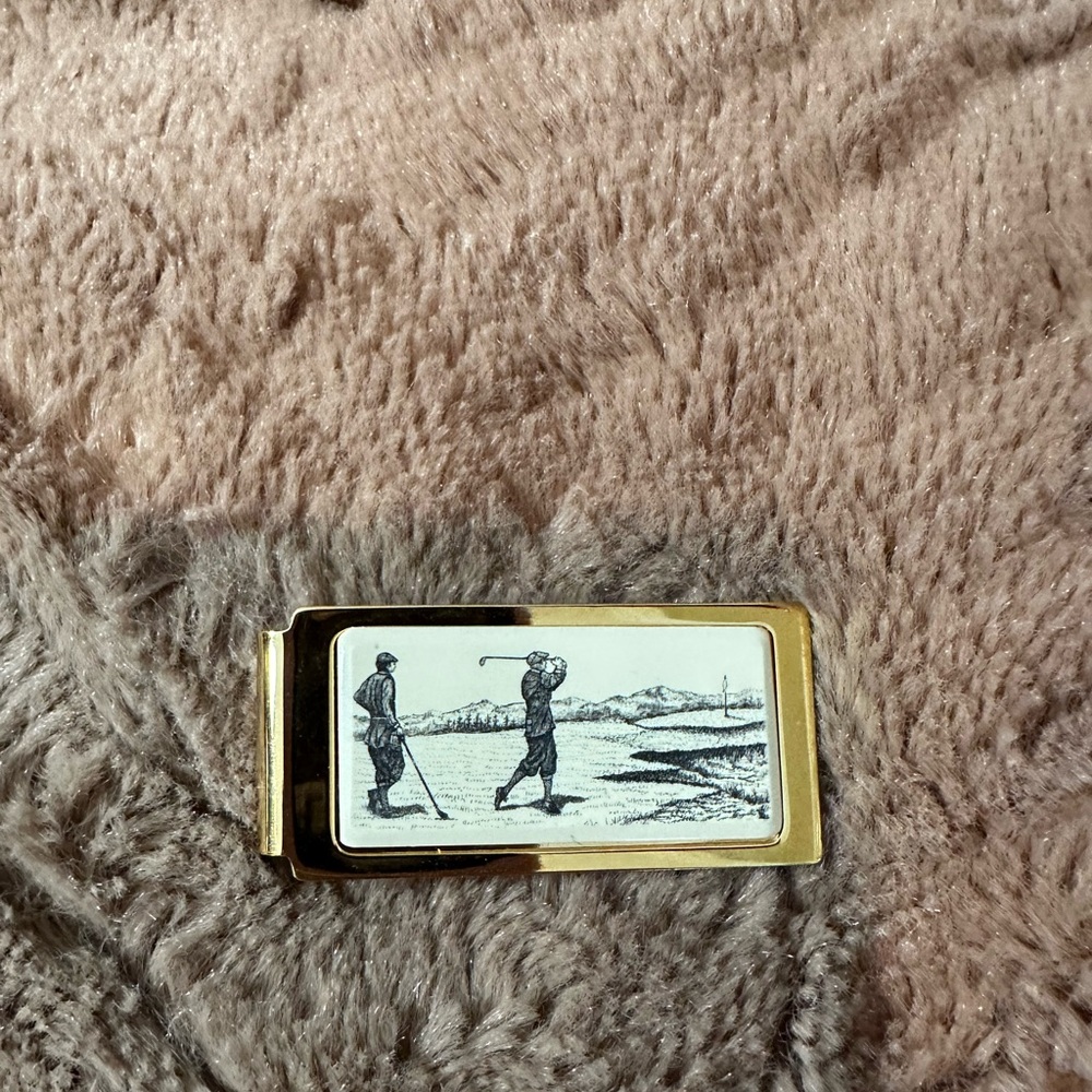 Vintage Scrimshaw money clip